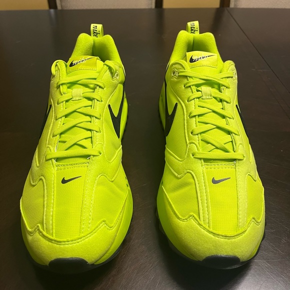 New Nike Air Max Dawn Volt Black Sneaker Shoes - Picture 5 of 13